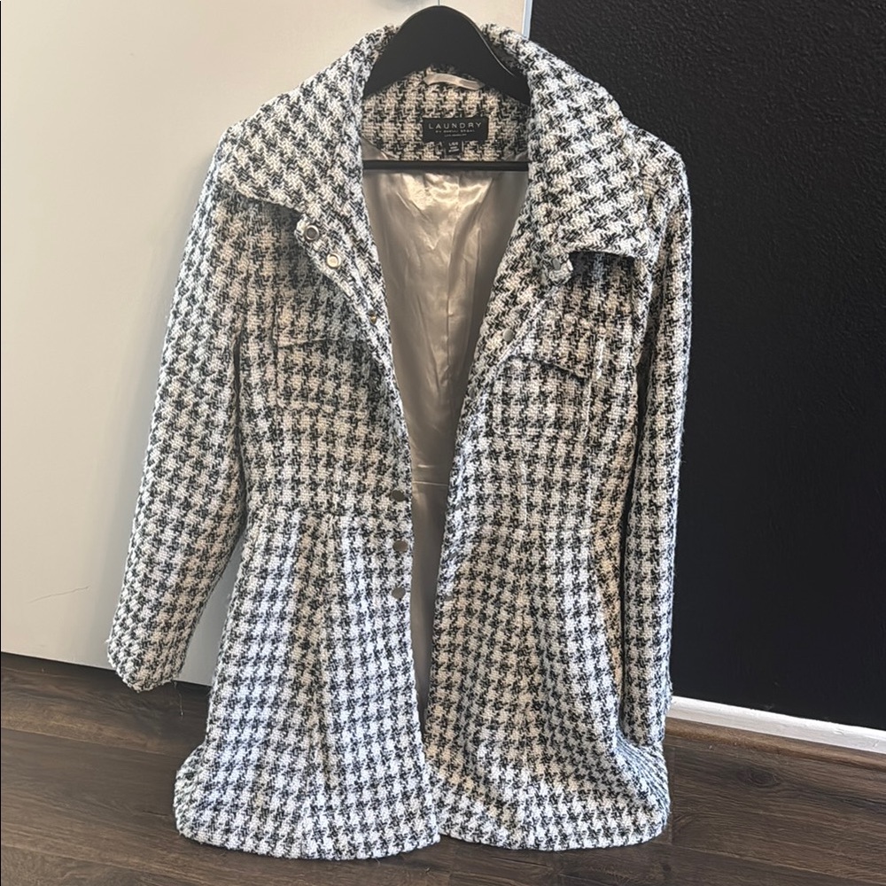 Laundry By Shelli Segal Black and White Houndstooth Skirted Coat Single Breasted